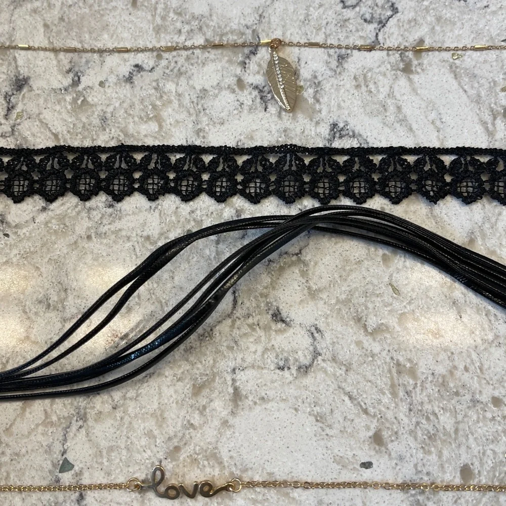 Nice 5 Mixed Choker‎ necklaces